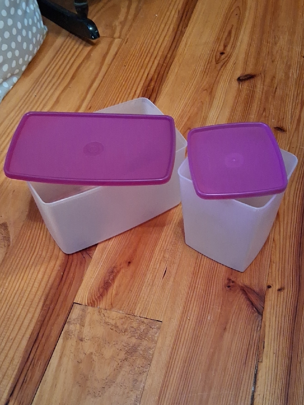 TUPPERWARE Purple-Lid White Food Storage Containers - Set of 2